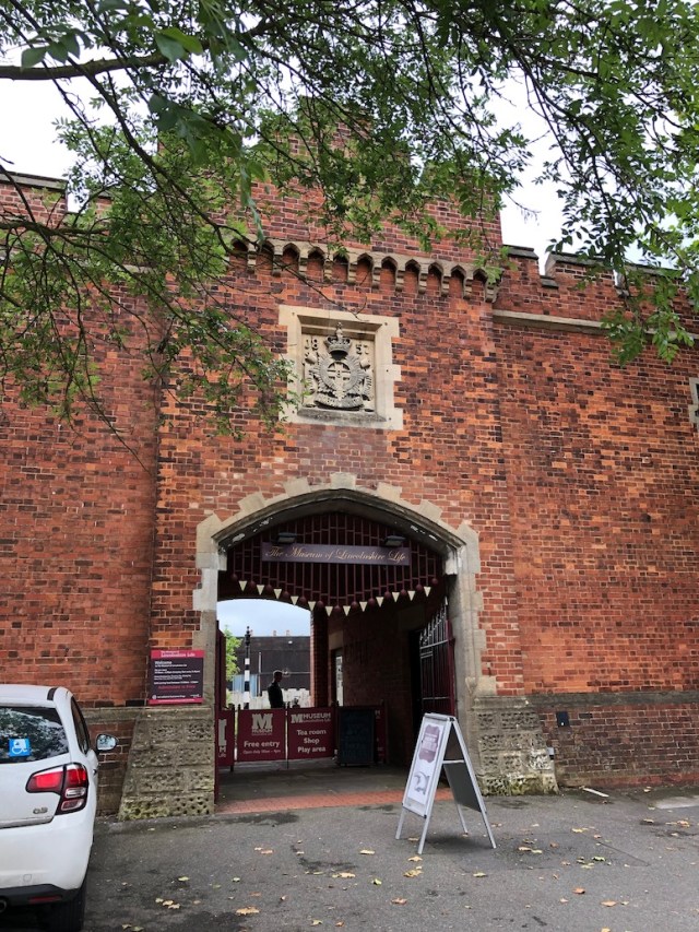 Lincolnshire_Museum_Rural_Life-entrance
