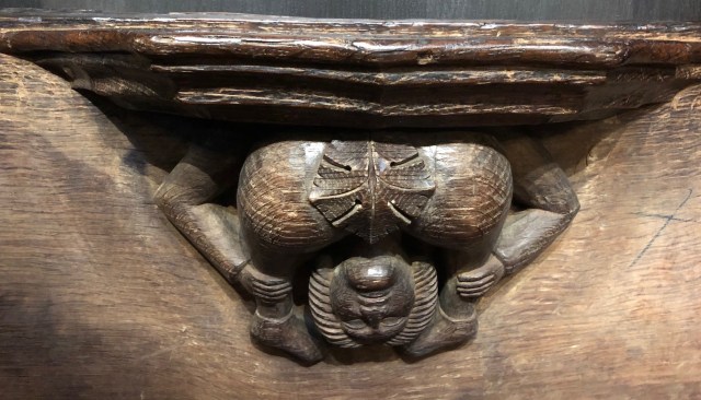 Wakefield_Cathedral_Misericord-tumbler