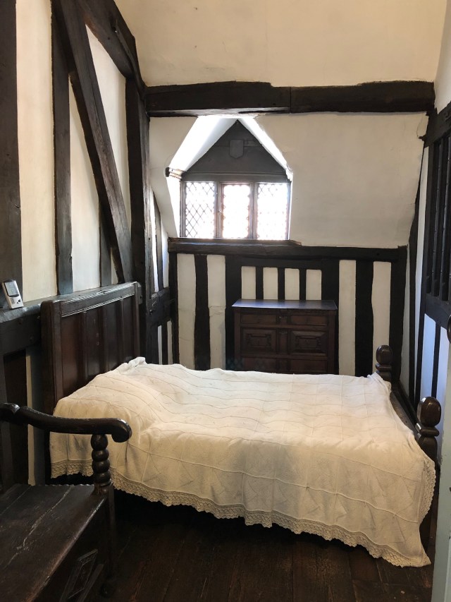 Leicester-Guildhall-recrder-bed